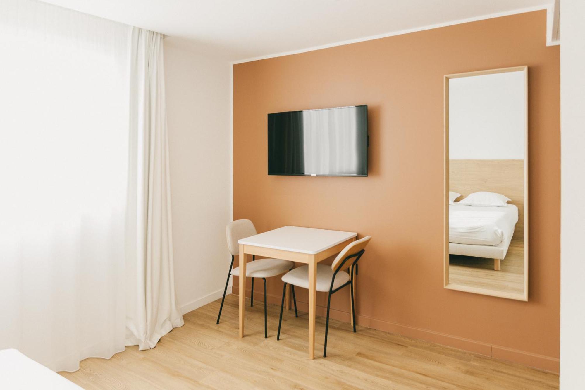 Miranove Aparthotel Montpellier Exterior photo